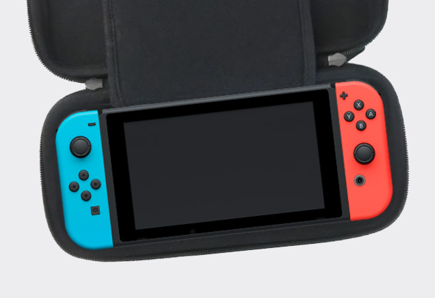 Nintendo Switchファミリー対応コンビネーションポーチブラック 